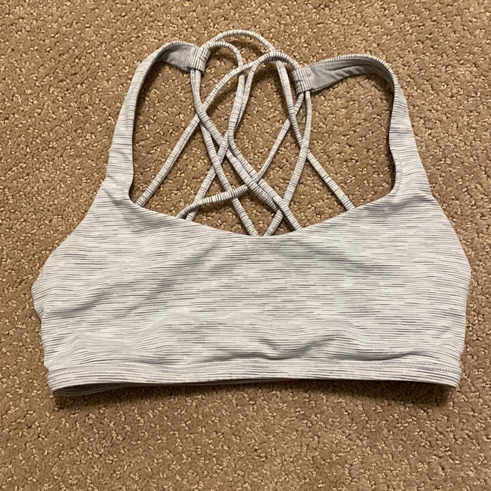 LULULEMON FREE TO BE WILD BRA GREY STRIPE SIZE 4